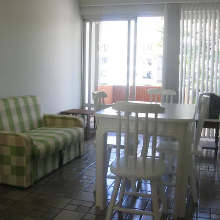 1 Quarto E Sala Na Melhor Localizacao Da Ondina! Salvador Exterior photo